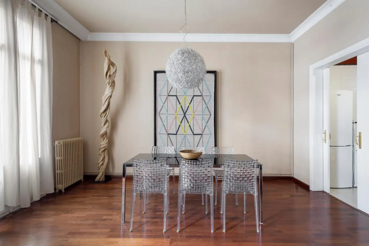 Barcelona Apartment Val 0*,  Spagna